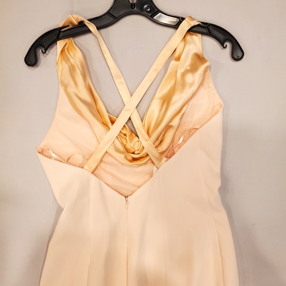 NWT$795 Cinq a Sept Jill Cowlneck Split Leg Gown Dress Maxi Formal in Pearl Sz 6 - Picture 14 of 16